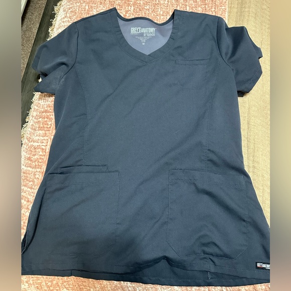 Greys anatomy scrub medium top AND joggers. - Picture 2 of 9